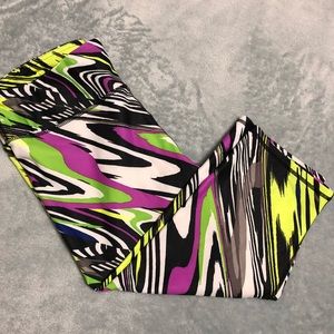 Fabletics workout capris - size large